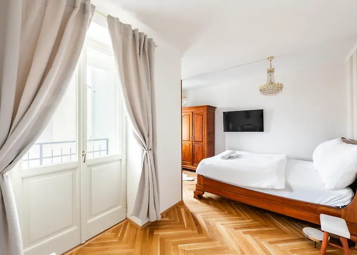 Apartament Little Chateau Praga